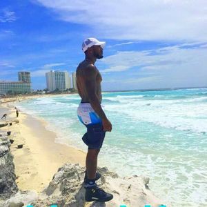 Meet your Posher, Derek